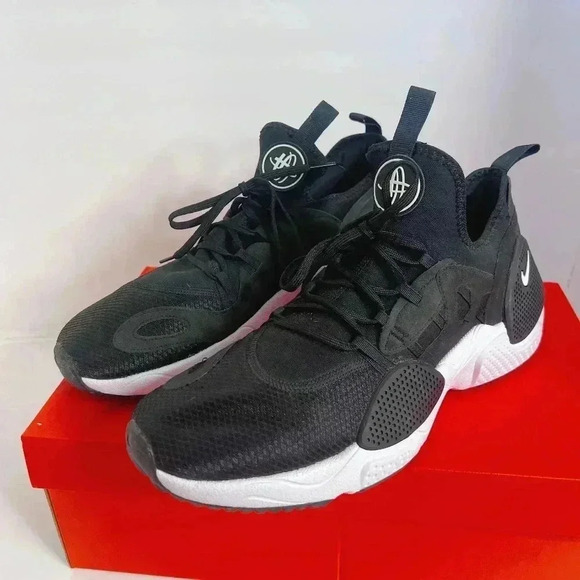 Nike Varsity Compete TR 2 Sneakers Black and White Men's Size 14 - Picture 2 of 12